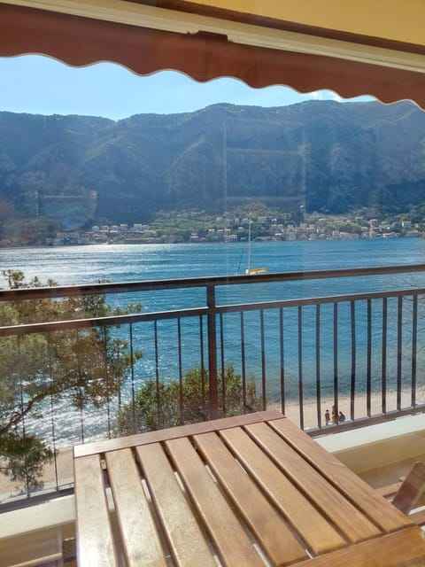 Natural landscape, Balcony/Terrace, Sea view