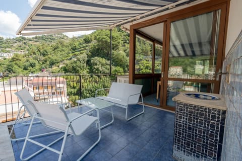 View (from property/room), Balcony/Terrace