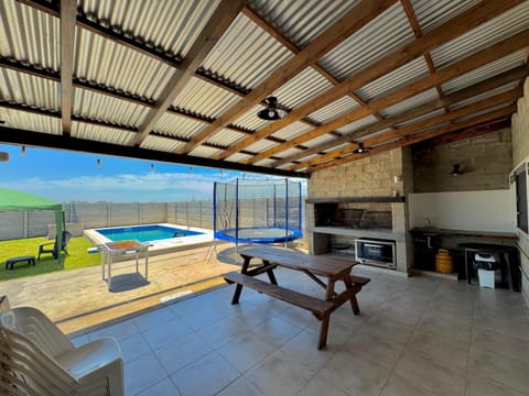 Patio, Natural landscape, BBQ facilities, Pool view, Swimming pool, pet friendly