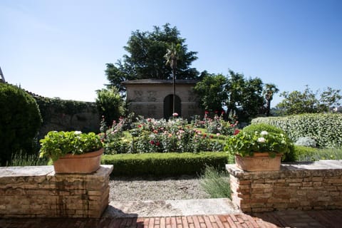 Property building, Garden