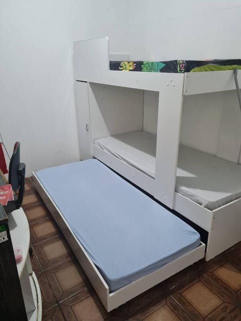Bed, Bedroom, bunk bed