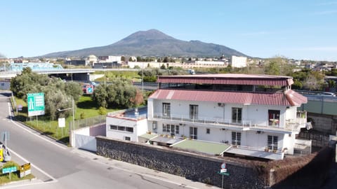 Property building, Natural landscape, Bird's eye view, Street view
