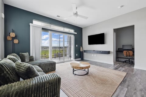 IRIE Living, Replenish Kg 2Bd Gym Pool BRAND NEW Apartment in Indiana