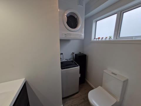 Opononi Views -BRAND NEW! AMAZING VIEWS Apartment in Northland