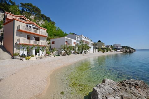 Facade/entrance, Beach