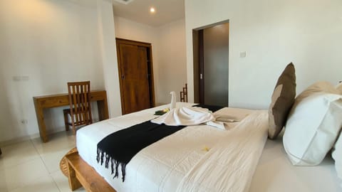Bed, Photo of the whole room, Bedroom, towels, wardrobe