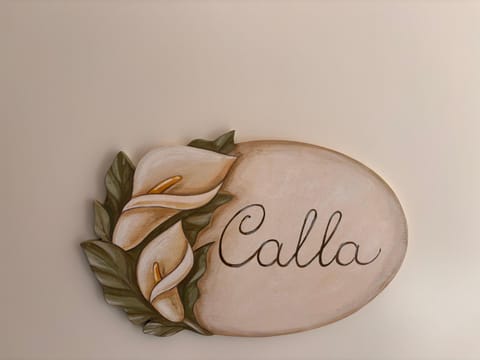 Logo/Certificate/Sign, Text overlay