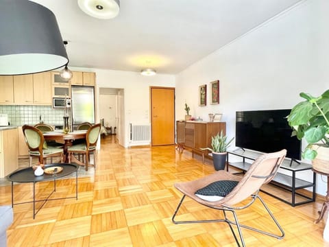 Zen house in Athenian Riviera Apartment in Alimos