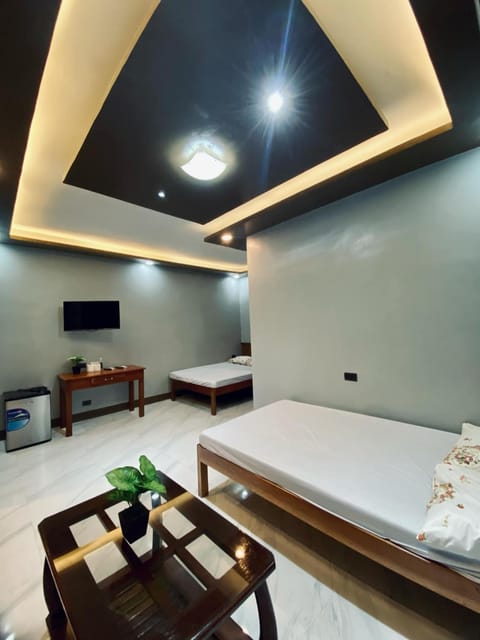 Communal lounge/ TV room, Bed, Photo of the whole room, Bedroom