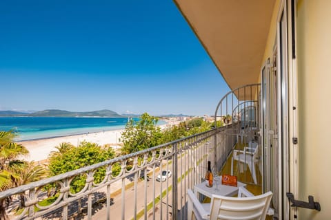 View (from property/room), Balcony/Terrace, Sea view