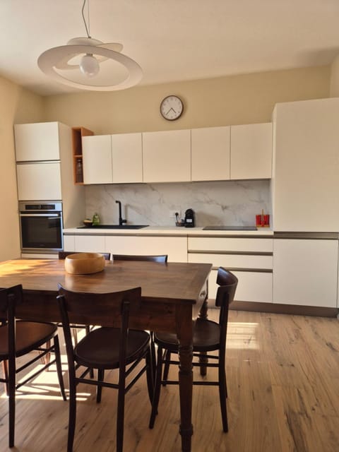 Kitchen or kitchenette, Dining area, dishwasher, oven, stove