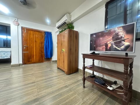 Communal lounge/ TV room, TV and multimedia, Evening entertainment
