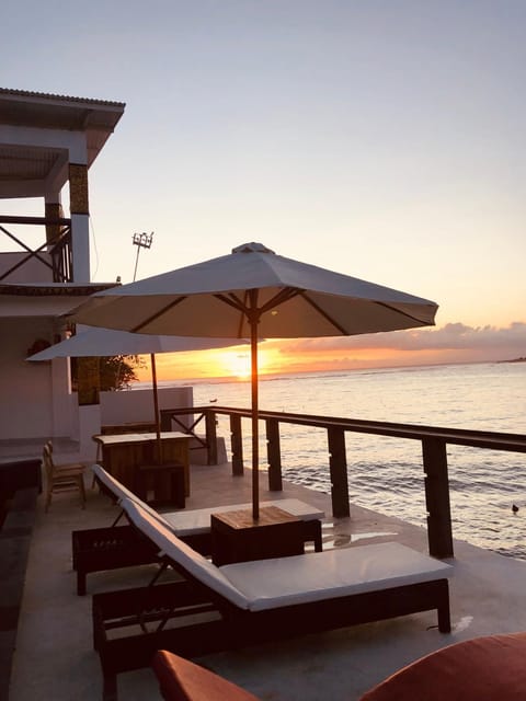 View (from property/room), Sea view, Sunset, sunbed