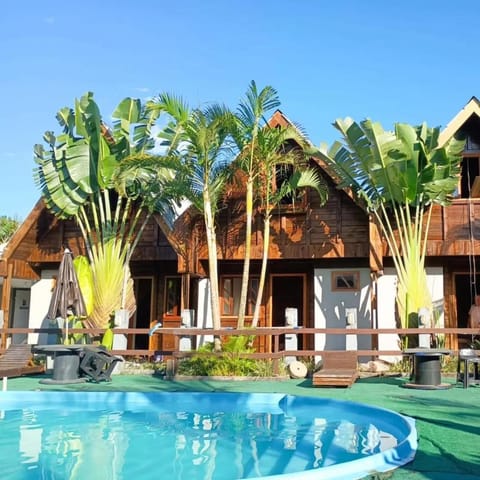Property building, Garden, Garden view, Pool view, Swimming pool