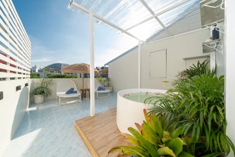 Garden, View (from property/room), Balcony/Terrace, Garden view, sunbed