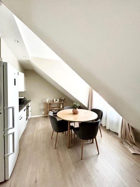 Living room, Dining area, kitchen