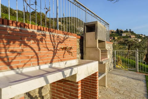 View (from property/room), Mountain view
