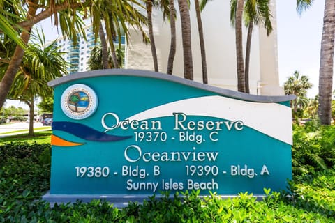 Ocean Reserve Luxury Condo Sunny Isles Beach Apartment in Sunny Isles Beach