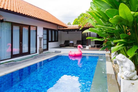 Day, Garden, Pool view, Swimming pool, sunbed