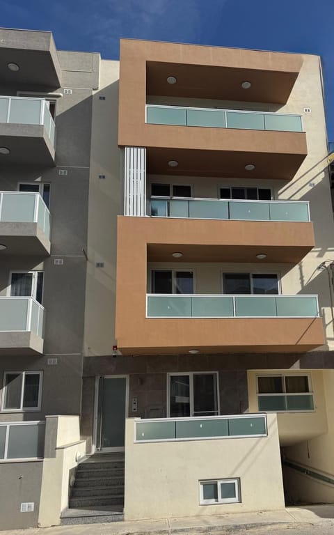 Property building, View (from property/room)