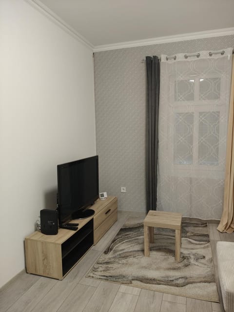 Communal lounge/ TV room, TV and multimedia, Living room, Evening entertainment