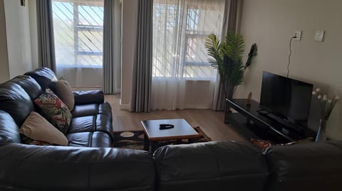 Communal lounge/ TV room, Seating area