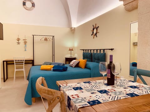 Bed, Living room, Seating area