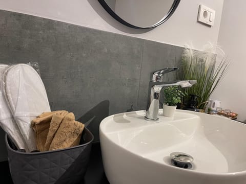 M Boutique Room One Apartment hotel in Skopje