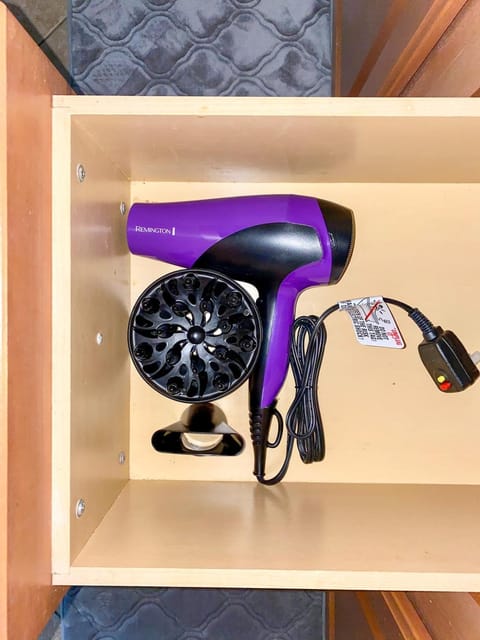 Modern DT Home-King size Bed-Patios-Long Stays-WiFi House in Winter Park