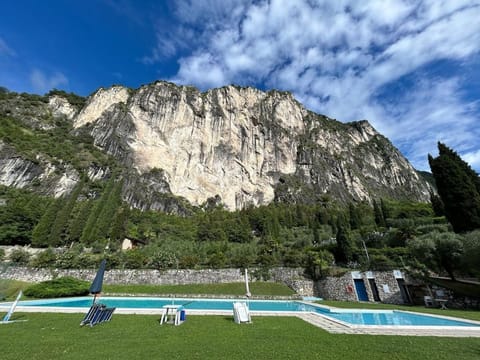 BonBon Dom Lake View Apartment in Riva del Garda