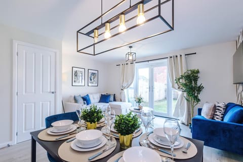 Living room, Seating area, Dining area