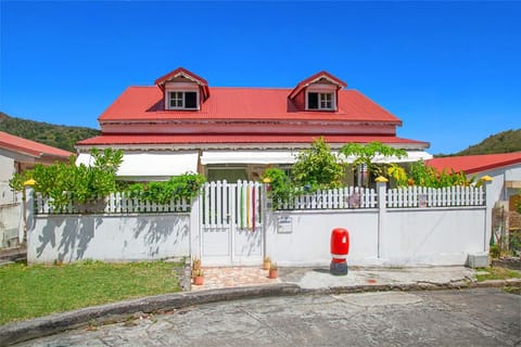 Property building, Facade/entrance, Garden