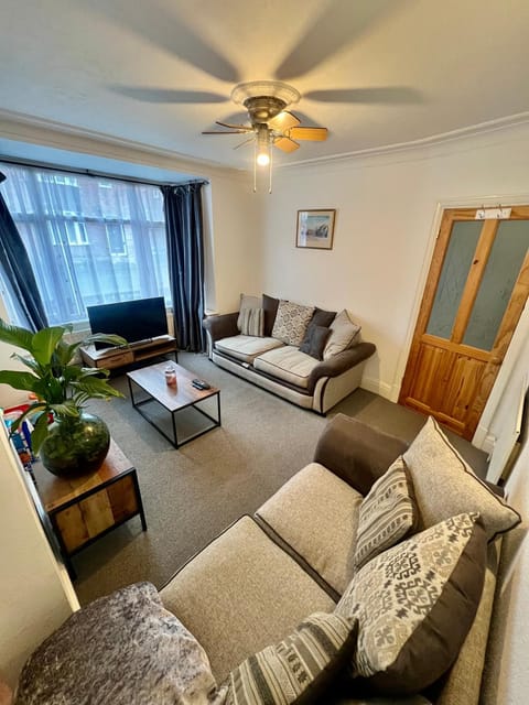 Cosy & comfortable home in the heart of Loughborough House in Loughborough