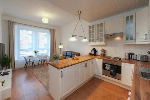 TV and multimedia, Living room, Dining area, kitchen