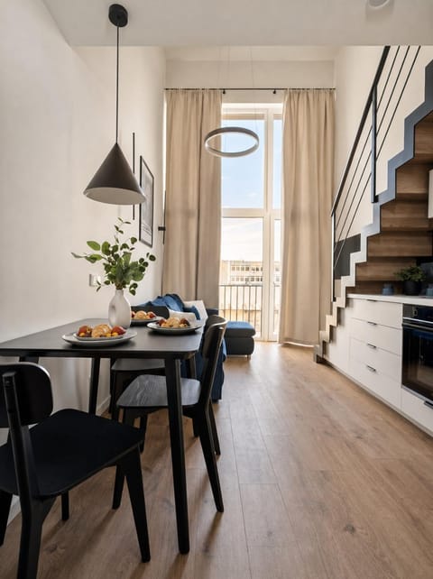 Seating area, kitchen, kitchen