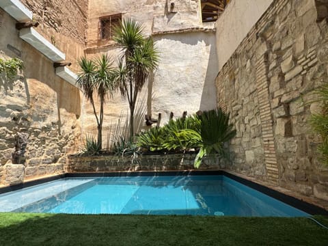 Patio, Swimming pool