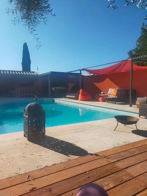 Property building, Swimming pool