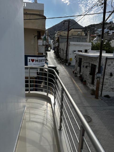 Aivalis corner Apartment in Myrtos