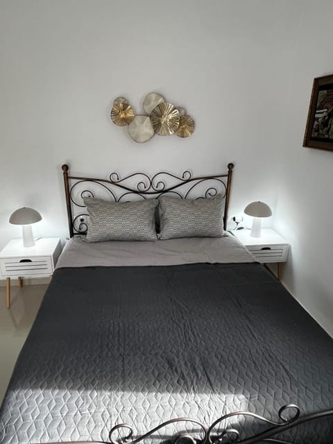 Aivalis corner Apartment in Myrtos