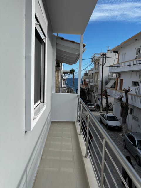 Aivalis corner Apartment in Myrtos