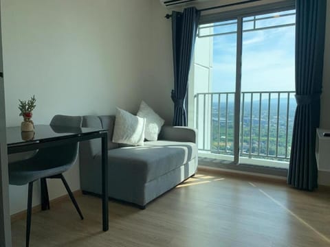 Living room, Photo of the whole room, Seating area, Bedroom