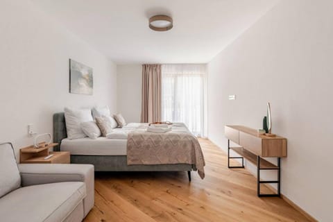 Apartment Verso - Stylish 3BR Suite Near Basel Apartment in Lörrach