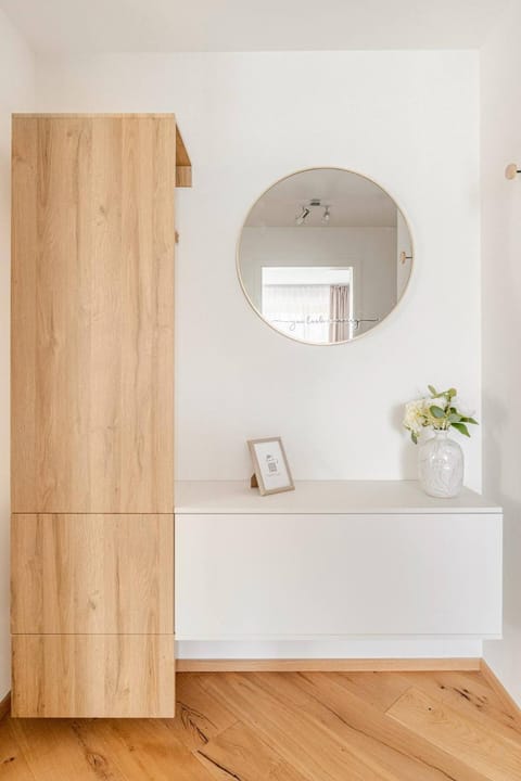 Apartment Verso - Stylish 3BR Suite Near Basel Apartment in Lörrach