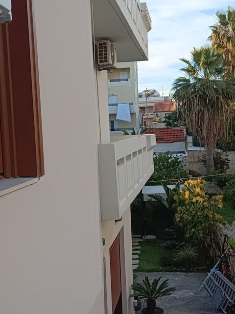 Saxon's Corner Apartment in Chania