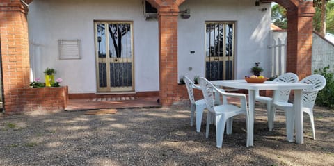 Property building, Garden, Garden view