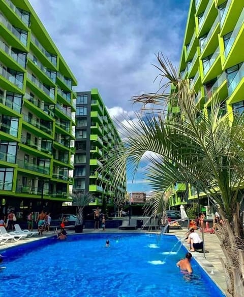 Property building, Swimming pool