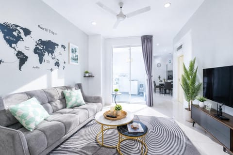 Communal lounge/ TV room, TV and multimedia, Living room, Sea view, Sea view