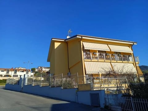 Appartamento Mimosa Apartment in Loano