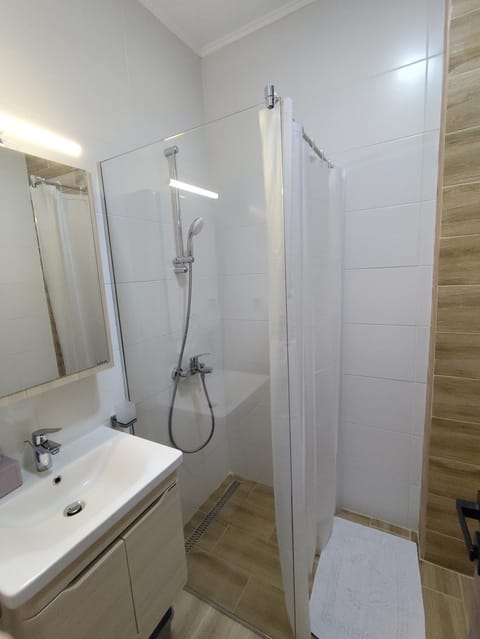Apartman Sunce Bijela Apartment in Kotor Municipality