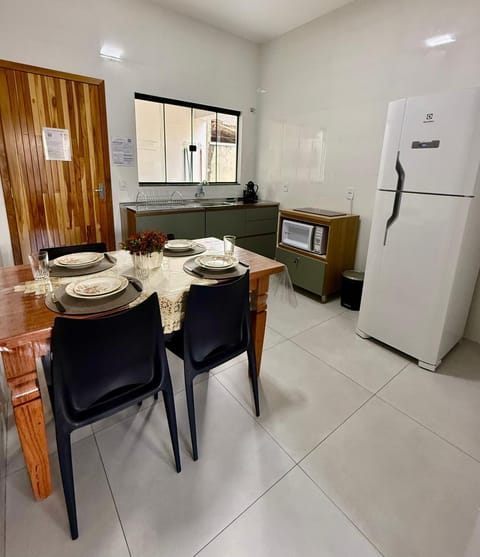 Kitchen or kitchenette, Communal kitchen